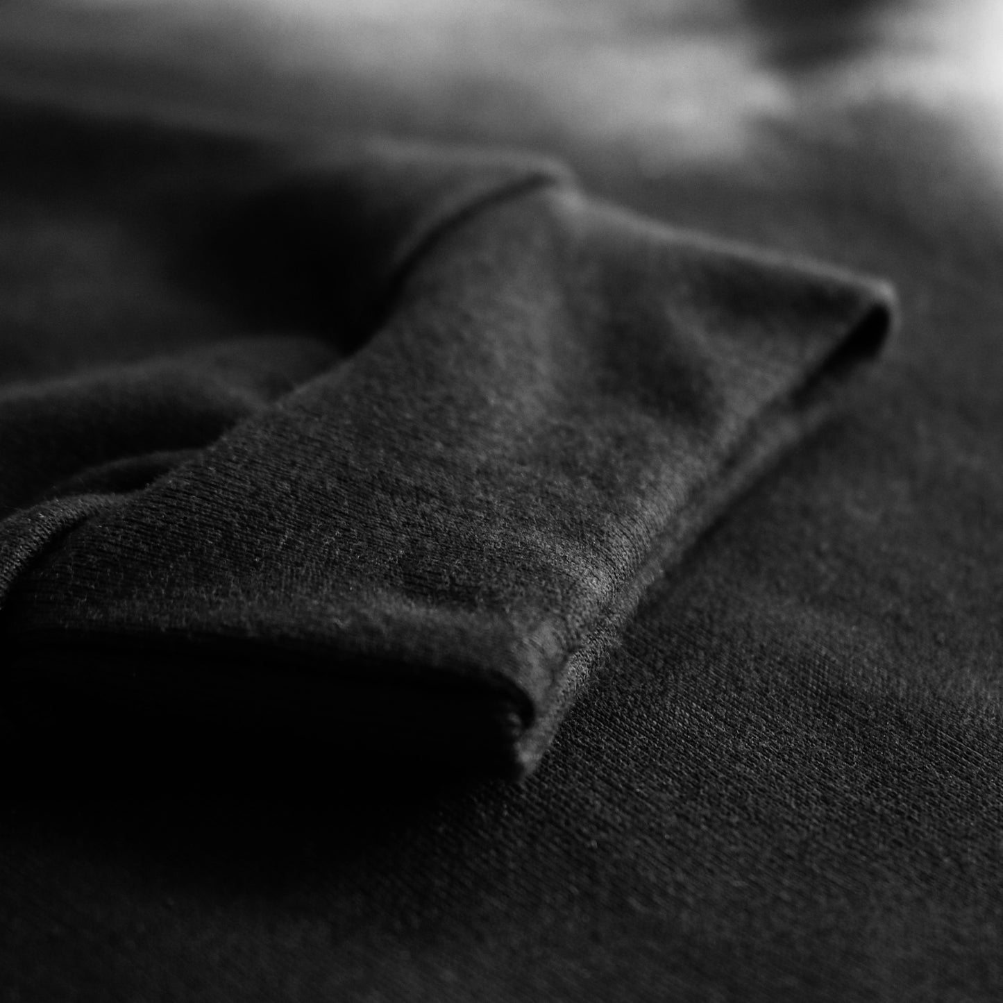 MIDNIGHT SWEATSHIRT