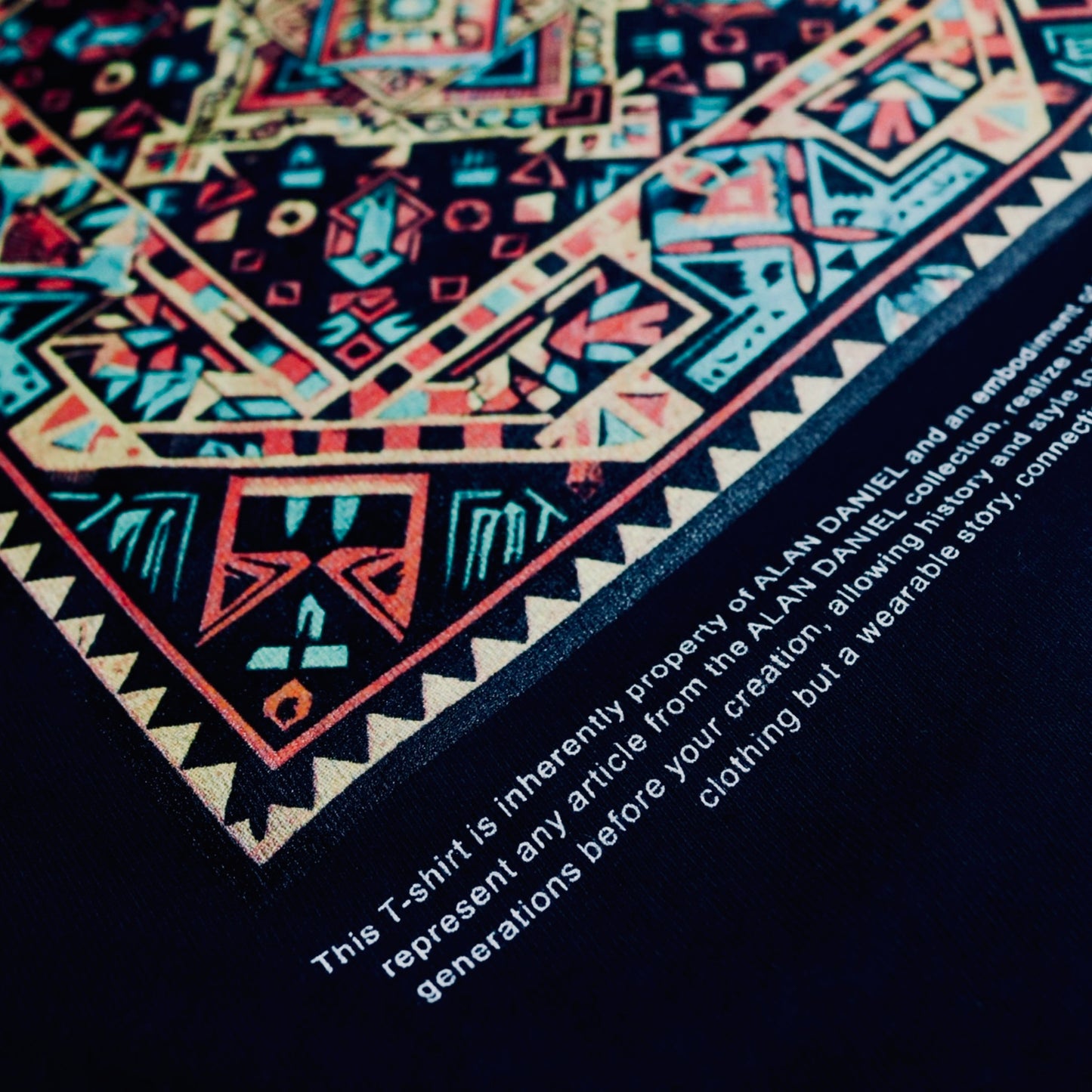TAPESTRY T-SHIRT